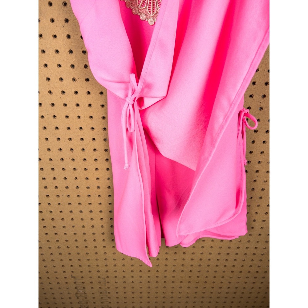 Lilly Pulitzer Pink Halter Shift Dress Gold Crochet Lace Bib Shorts Size 6 - Picture 4 of 6